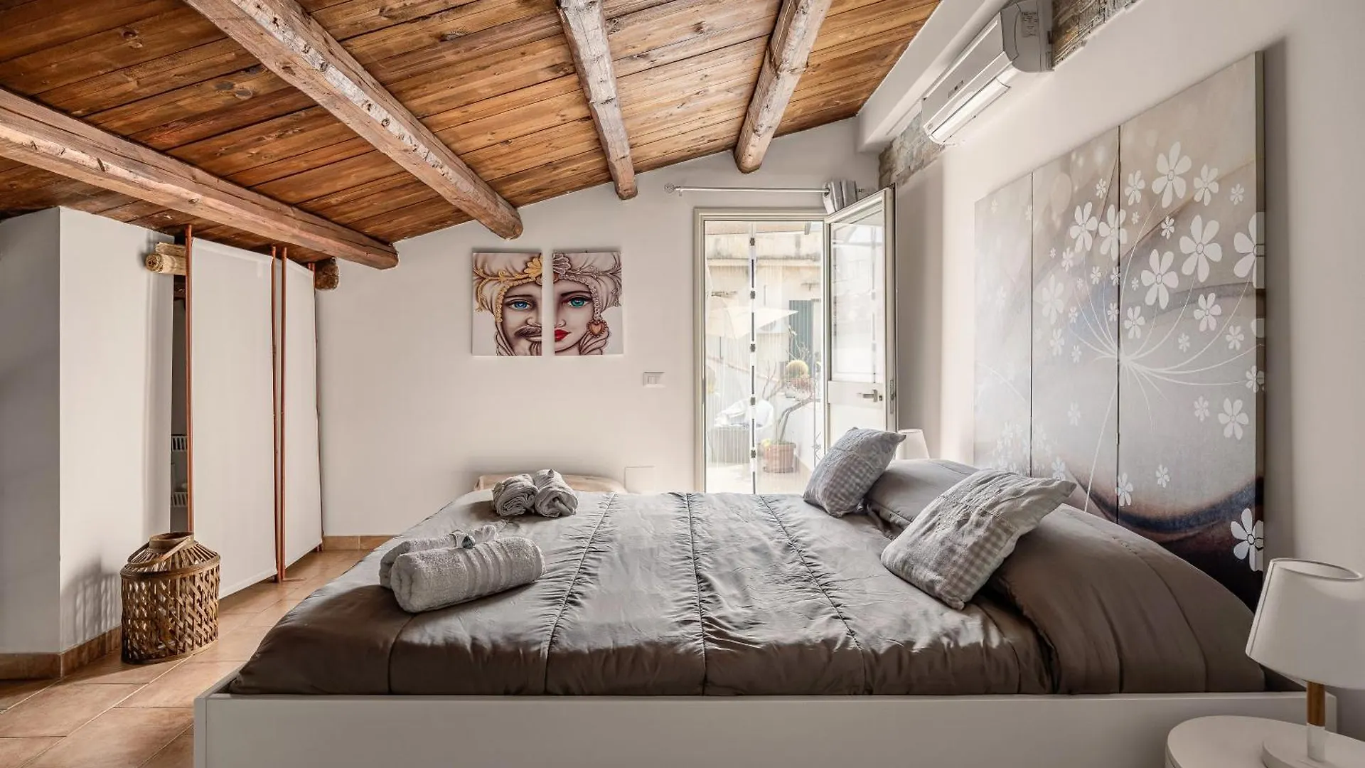 Appartement Sofia'S Apt Loft Incantevole Con Terrazza Privata Palermo Italië